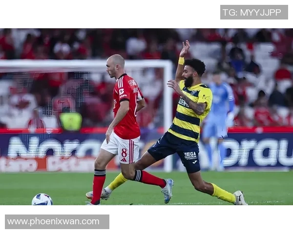 本菲卡大胜波尔图4-0震惊全场赛后点评引发热议