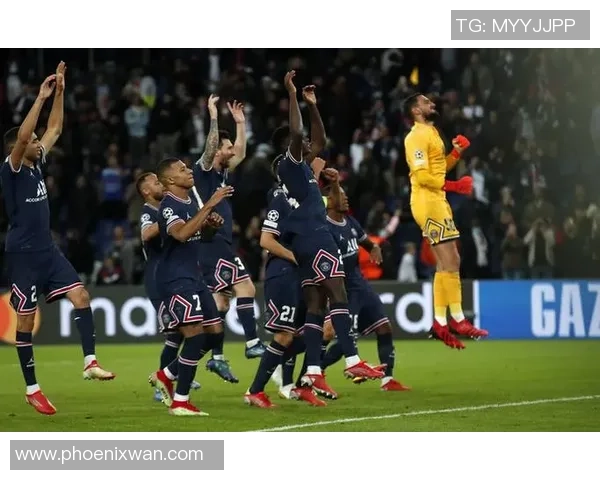 欧冠激战：多特蒙德绝杀热刺全场沸腾战术解析与精彩瞬间回顾