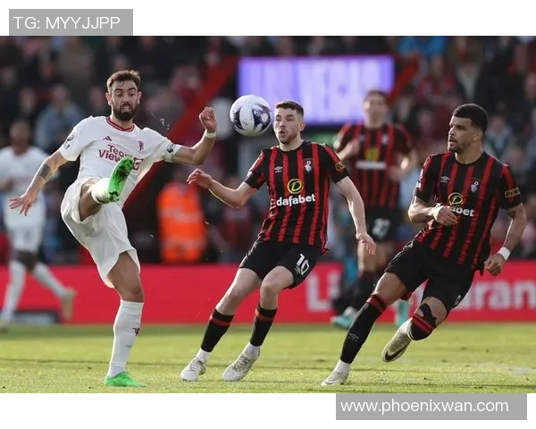 欧联杯激战巴黎圣日耳曼与阿森纳2比2平局绝杀瞬间引发全场狂欢 欧联杯激战巴黎圣日耳曼与阿森纳2比2平局绝杀瞬间引发全场狂欢