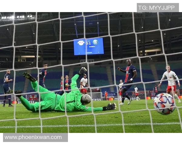 意甲赛场巴黎圣日耳曼强势3-0战胜莱比锡全场精彩瞬间回顾